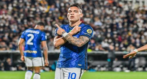 ميلانو زرقاء.. إنتر يكتسح ميلان بثلاثية ويبلغ نهائي كأس إيطاليا